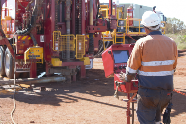 Photo of Man Operating Schramm Drilling Rig highlighting the Customer Focused Strategies Outlined in Their 2020 Review.